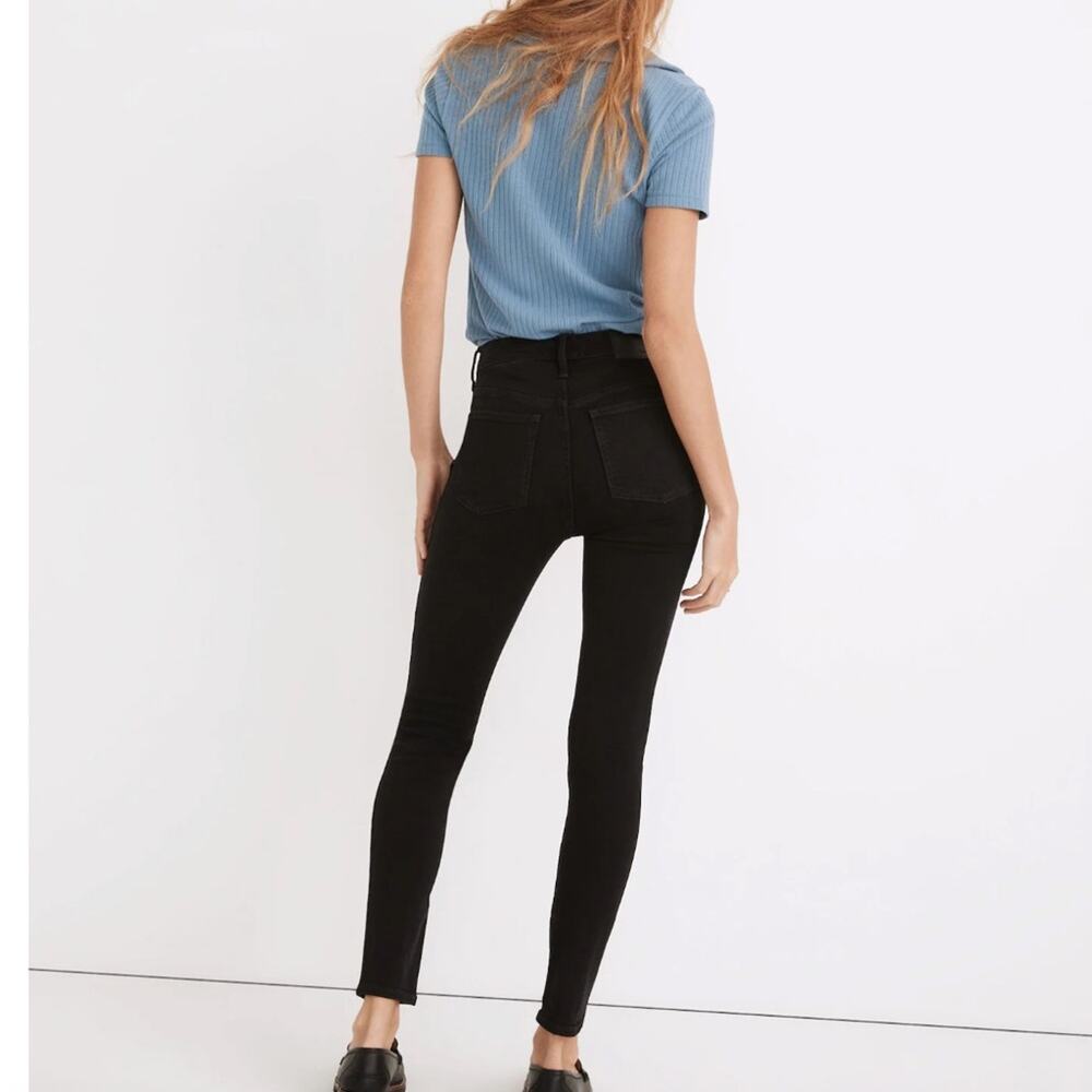 Madewell Women's 10" Roadtripper Super Soft Distressed Black Jeans - 26P